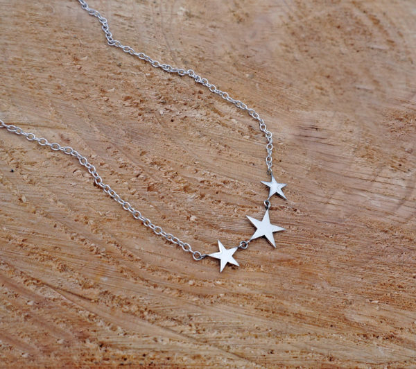 Three star necklace