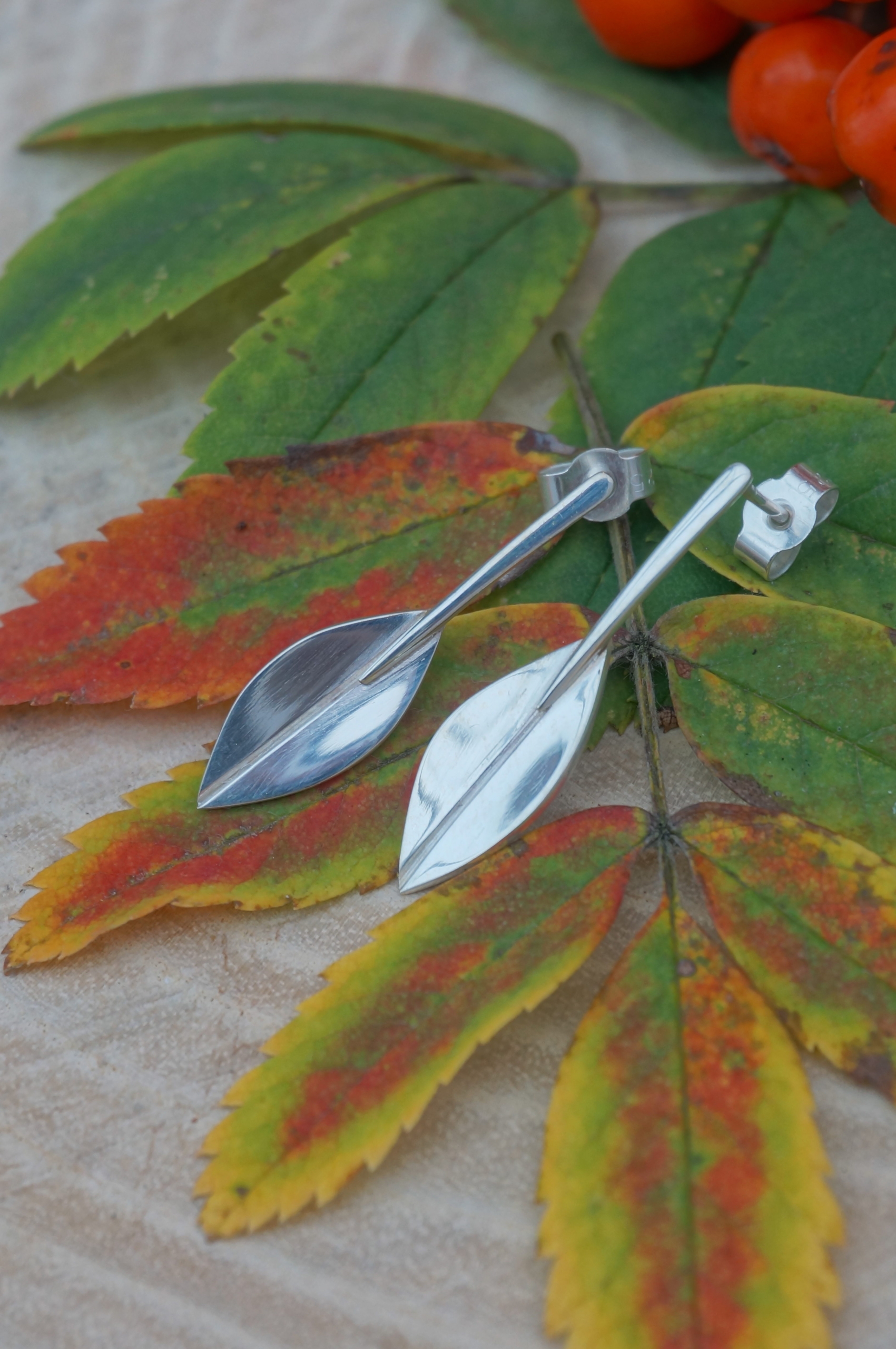Leaf Necklace Nature Jewellery, Park Road Jewellery, Minimalist nature necklace