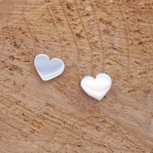 heart stud earrings