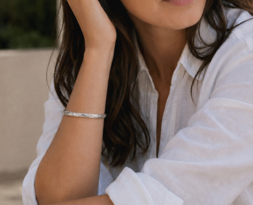 Geometric_Lifestyle_Hammered_Bangle