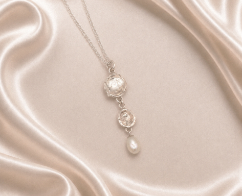 Oyster pearl pendant